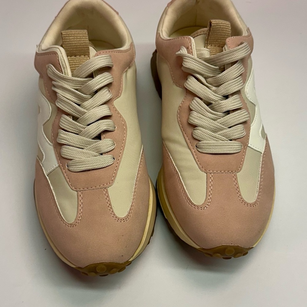Women's‎ Pink and Cream Sneakers size 8.5 memory foam